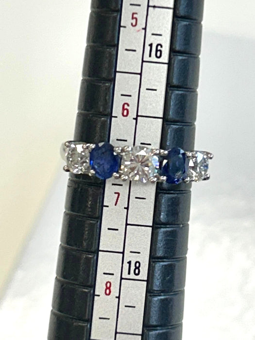 NO BRAND Sapphire & Diamond Ring