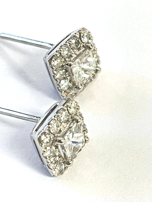 NO BRAND Square Diamond Stud Earrings