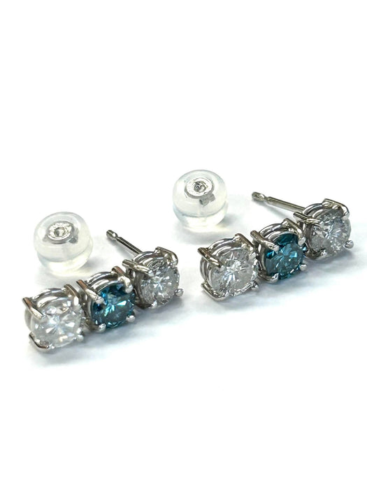 NO BRAND Blue & White Diamond Stud Earrings