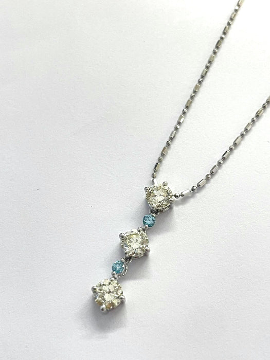 NO BRAND Blue and White Diamond Necklace