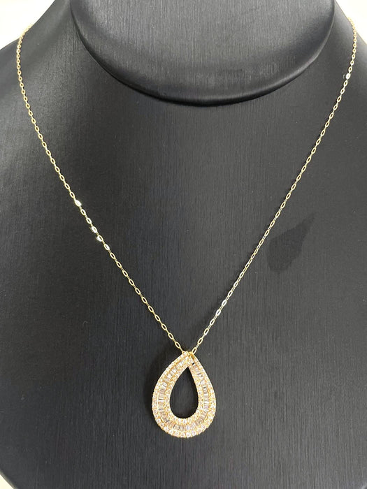 NO BRAND Pear Shape Baguette Diamond Necklace