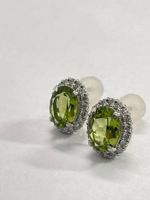 NO BRAND Peridot & Diamond Stud Earrings