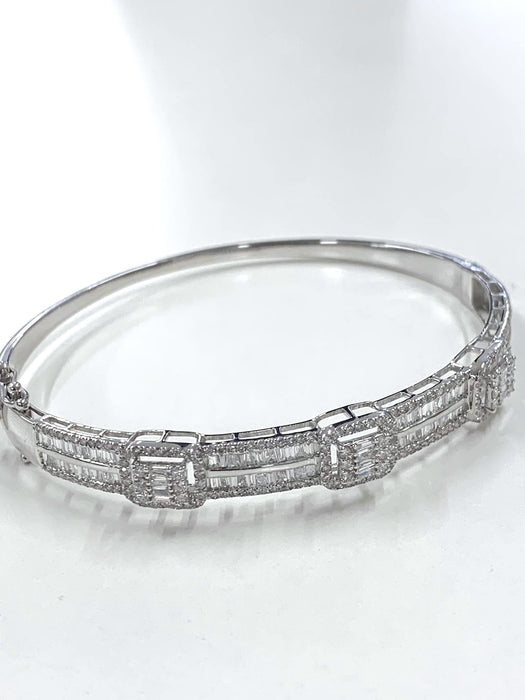 NO BRAND Baguette Diamond Bangle