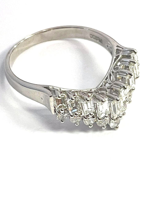 NO BRAND V Baguette Diamond Ring