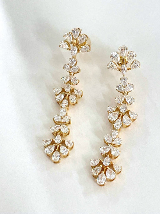 NO BRAND Clover Diamond Dangling Earrings