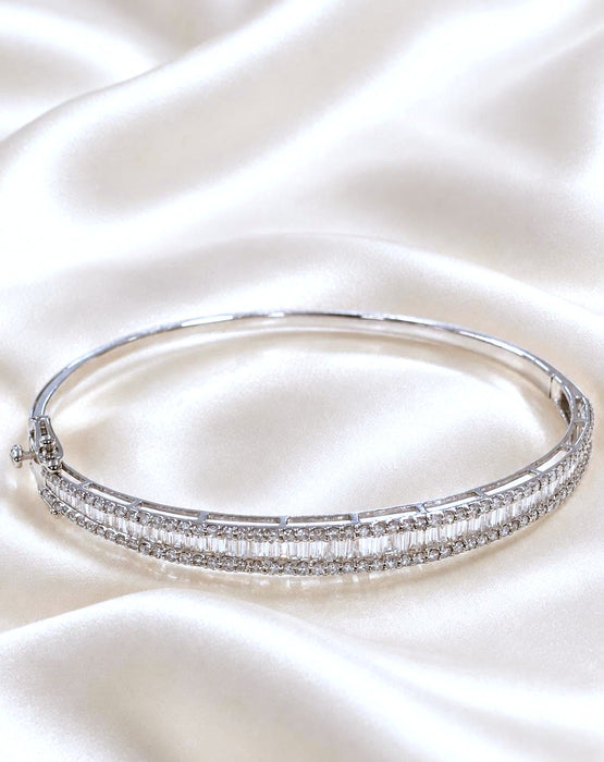 NO BRAND Baguette Diamond Bangle