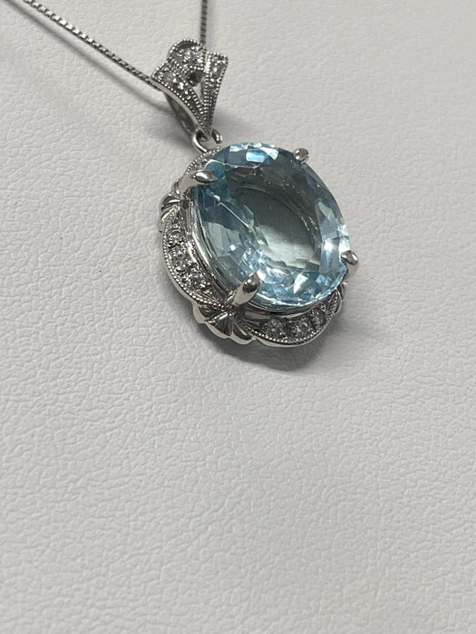 NO BRAND Aquamarine & Diamond Necklace