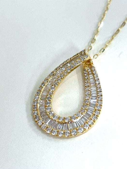 NO BRAND Pear Shape Baguette Diamond Necklace