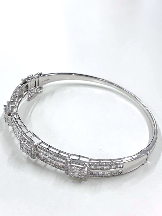 NO BRAND Baguette Diamond Bangle