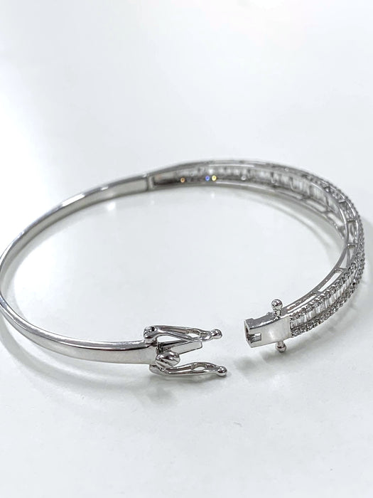 NO BRAND Baguette Diamond Bangle
