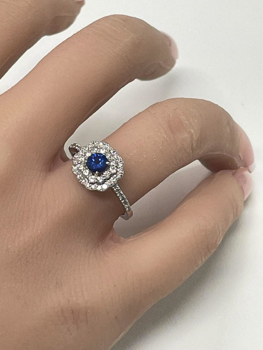 NO BRAND Sapphire & Cluster Diamond Ring