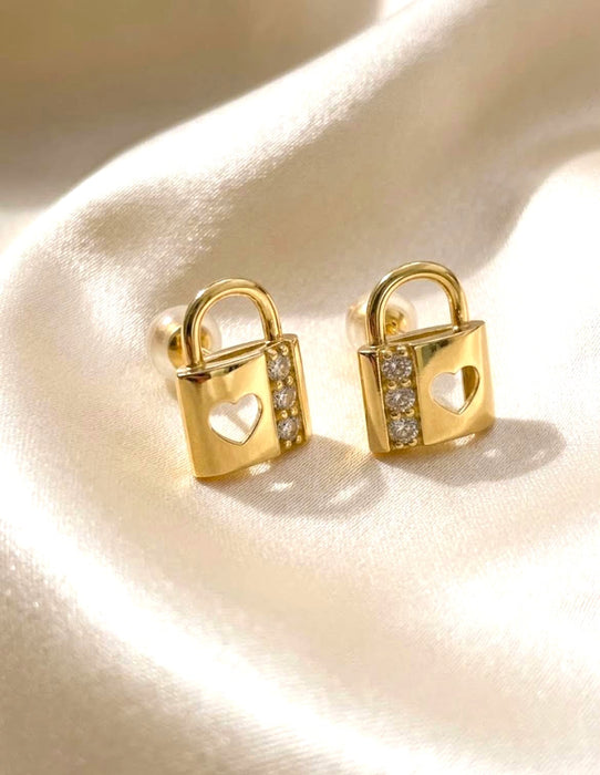 NO BRAND Heart Padlock Diamond Stud Earrings