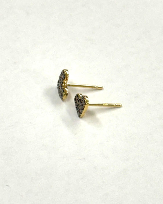 NO BRAND Heart Black Diamond Stud Earrings
