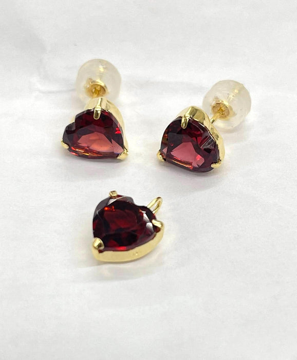 NO BRAND Heart Red Garnet Top Pendant & Stud Earrings (SET)