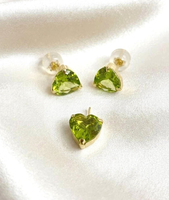 NO BRAND Heart Peridot Top Pendant & Stud Earrings (SET)