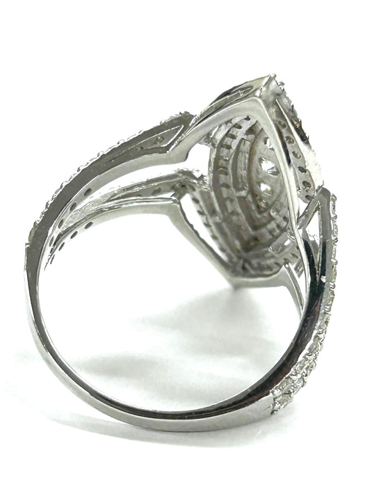 NO BRAND Marquise-Shape Cluster Diamond Ring