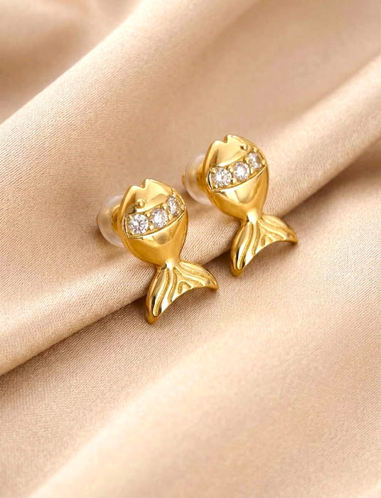 NO BRAND Fish-Shaped 3P Diamond Stud Earrings