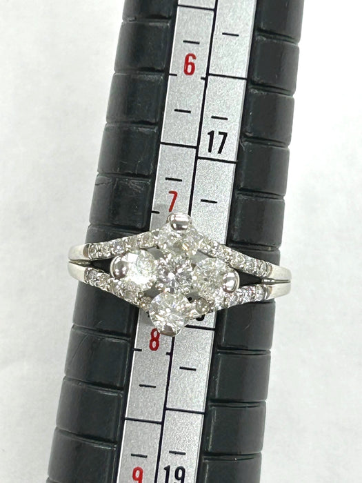 NO BRAND Cluster Diamond Ring