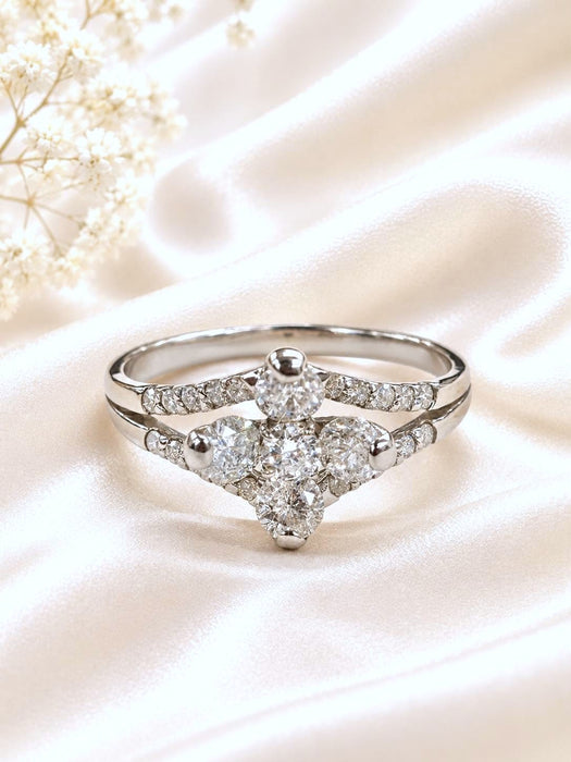 NO BRAND Cluster Diamond Ring