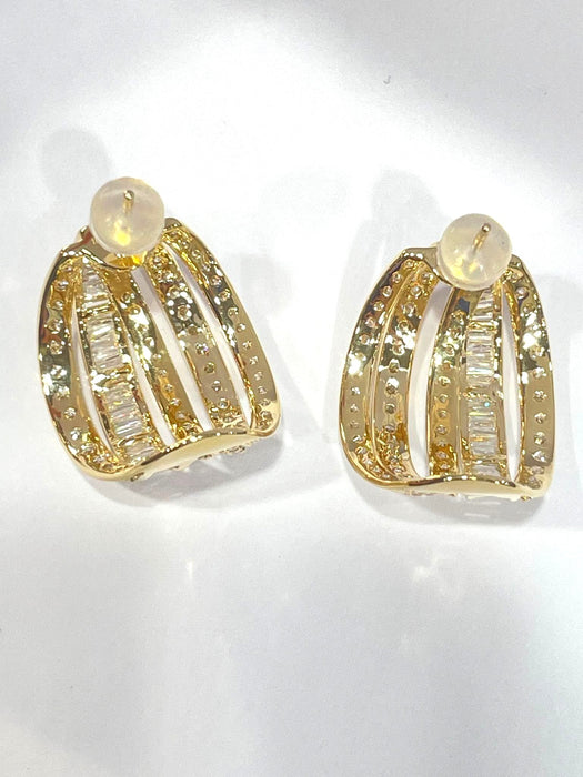 NO BRAND Baguette & Cluster Diamond Stud Earrings