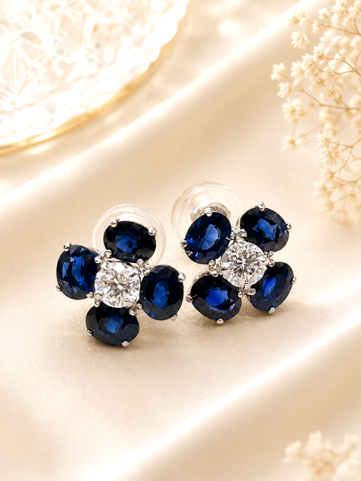 NO BRAND Clover Diamond Earrings