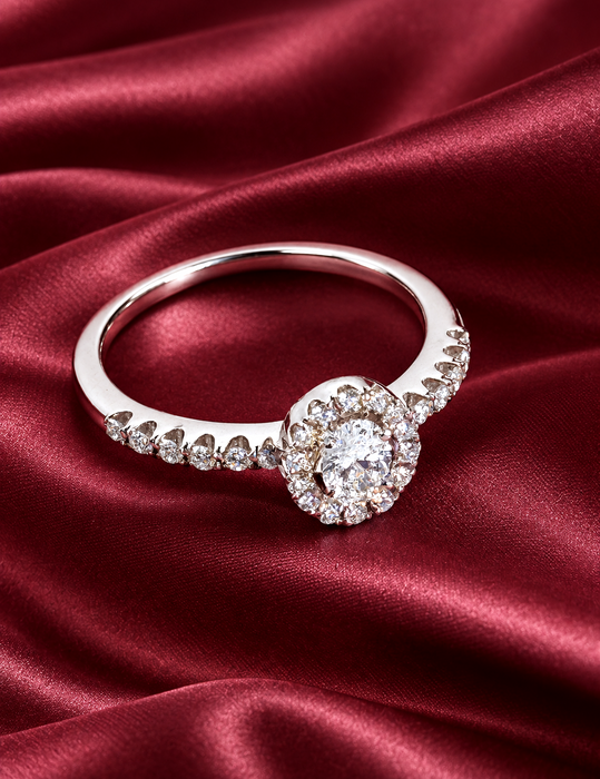 NO BRAND Round Diamond Ring