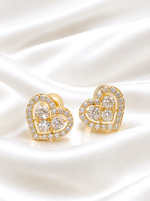 NO BRAND Heart Diamond Stud Earrings