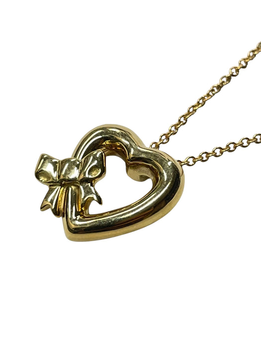 TIFFANY AND CO Heart Ribbon Necklace