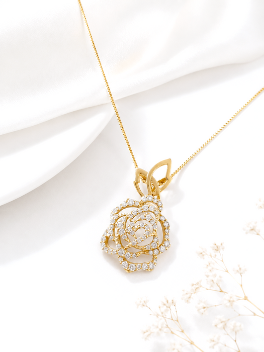 NO BRAND Rose Diamond Necklace
