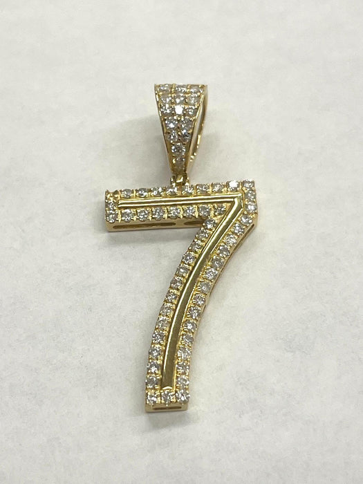 NO BRAND Number 7 Diamond Top Pendant
