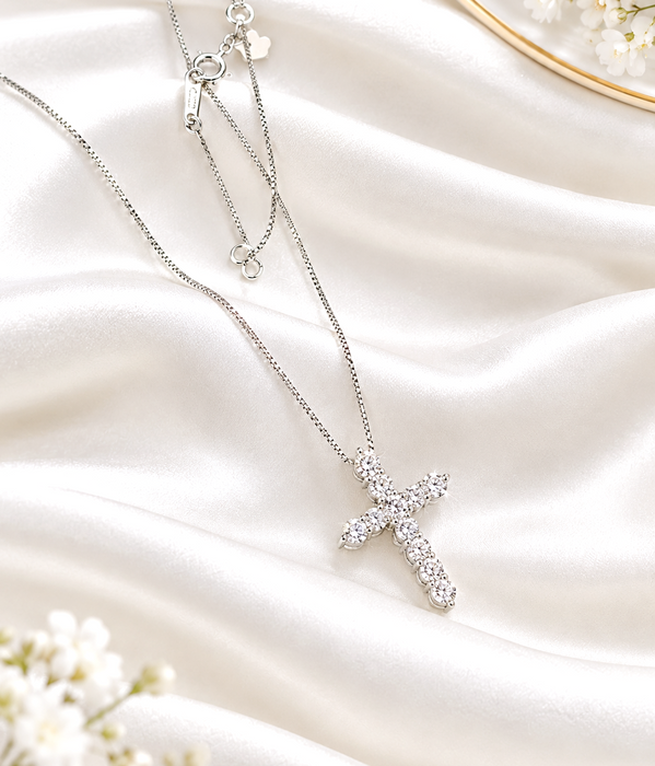 NO BRAND Cross Diamond Necklace